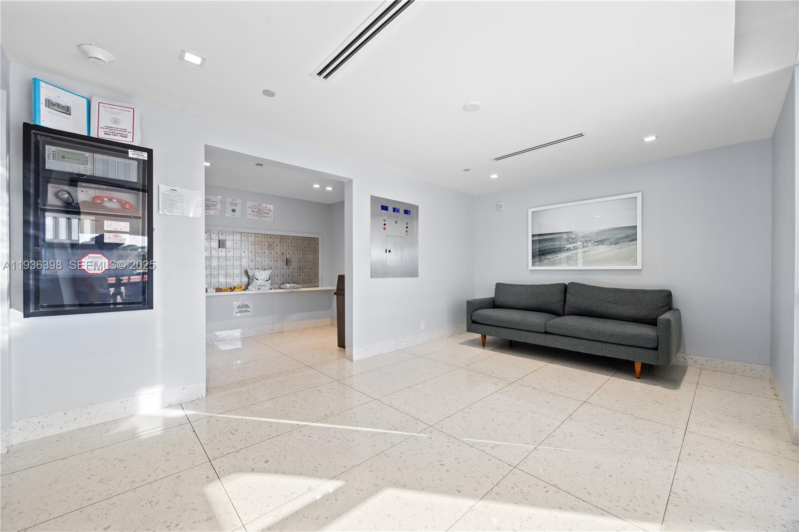 CORONADO CONDO- TOWER II - Residential