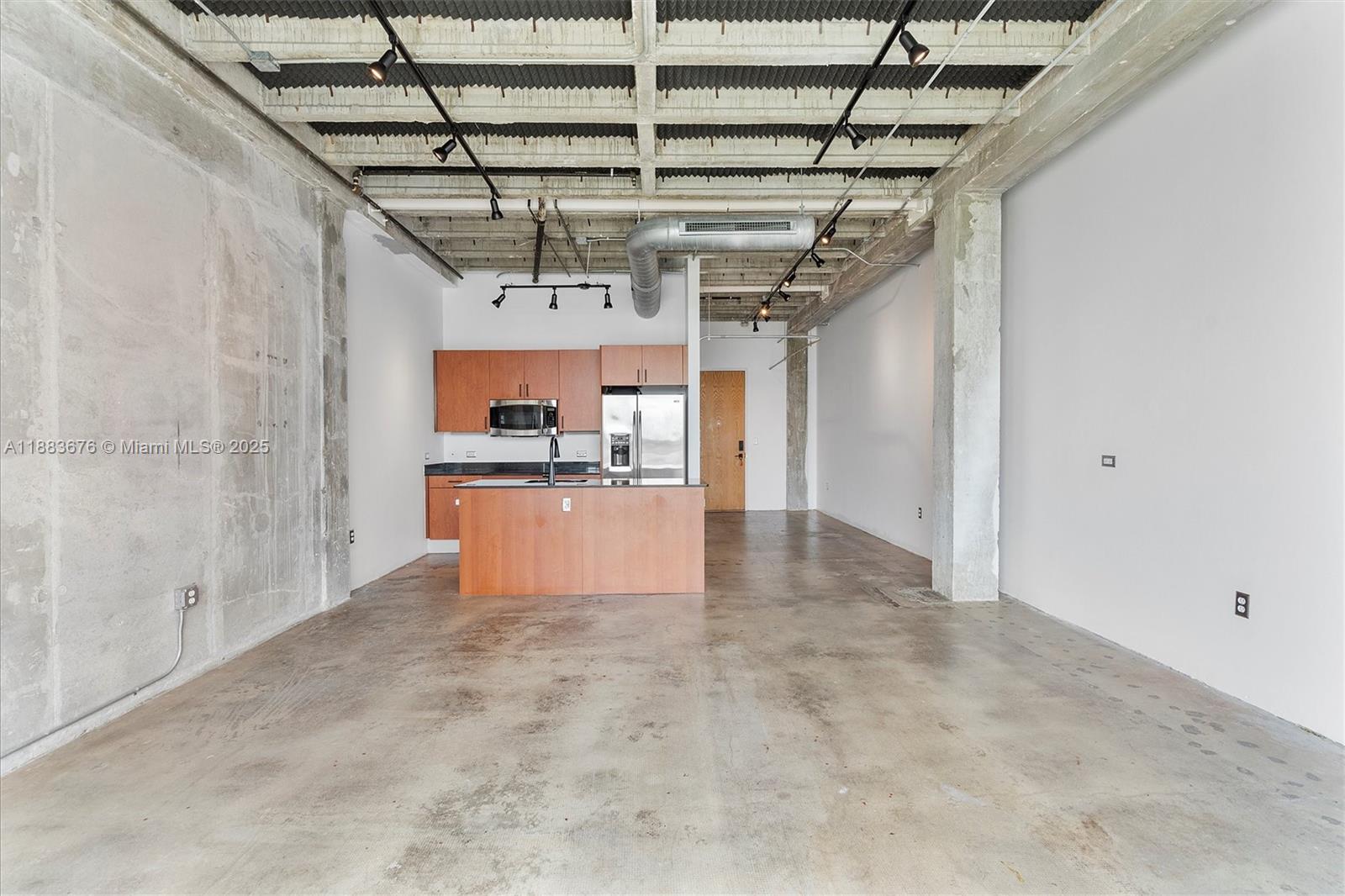 8101 Biscayne Blvd R-515