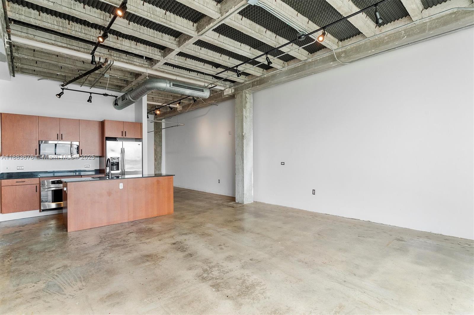 8101 Biscayne Blvd R-515