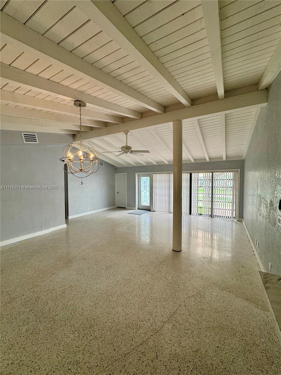 1623 SW 4th Ct