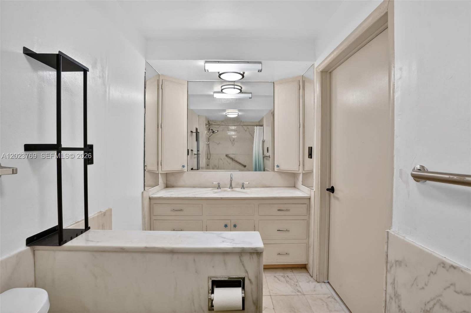 BAL-BRIDGE NORTH CONDO - Residential