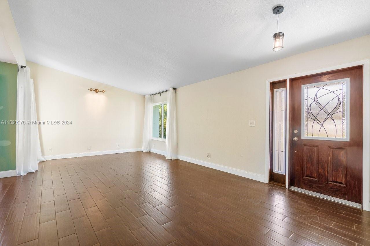 HERITAGE PINES - Residential