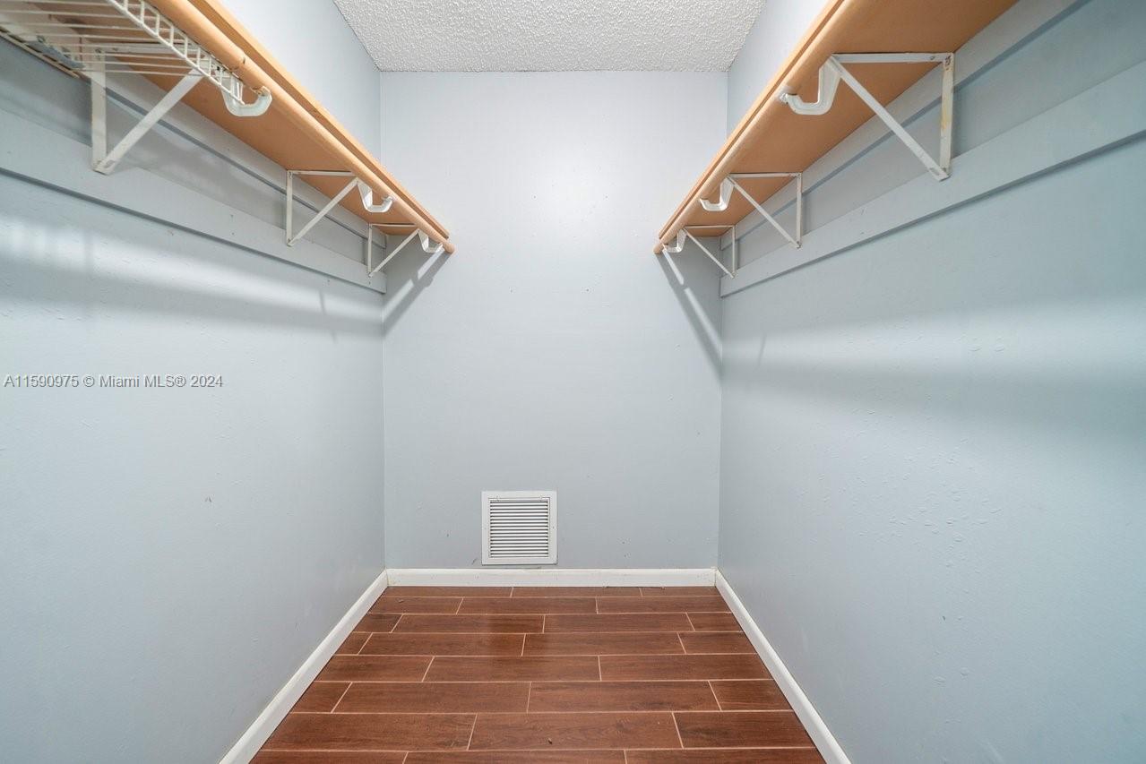 HERITAGE PINES - Residential