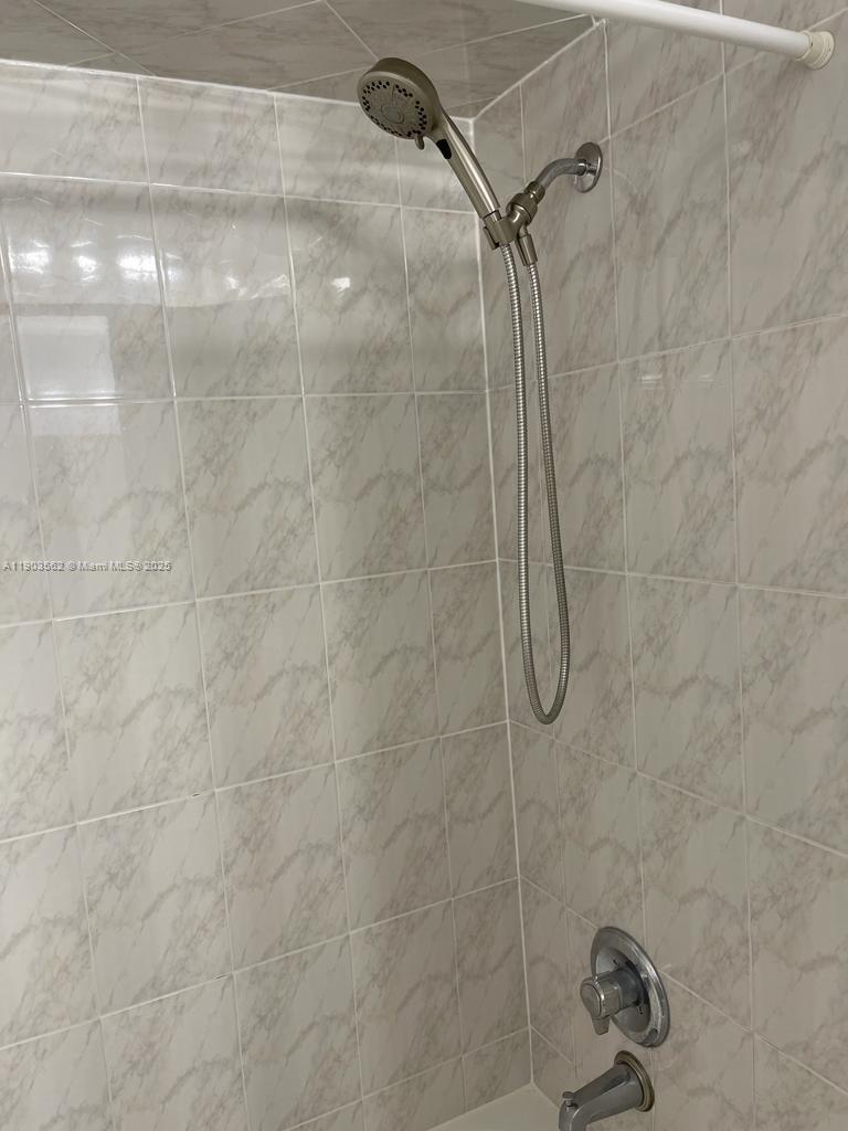 ATLANTIC SHORES DIXIE HIG - Residential Lease