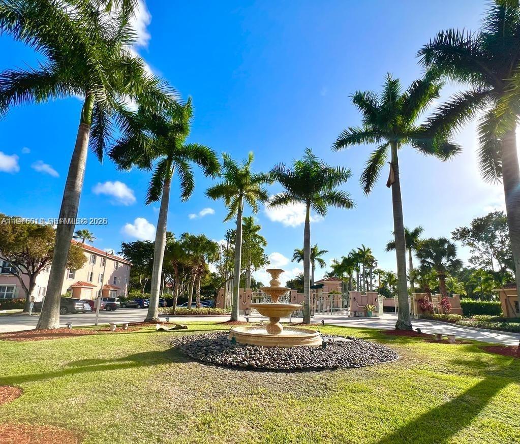 THE COURTS AT DORAL ISLES - Residential Lease