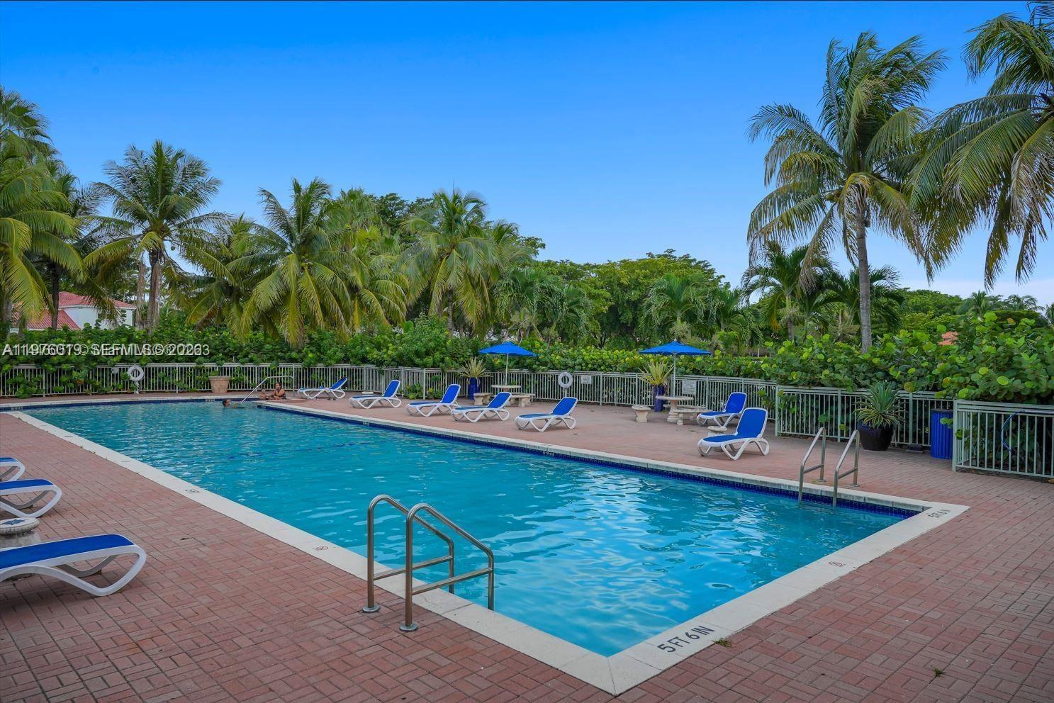 THE COURTS AT DORAL ISLES - Residential Lease