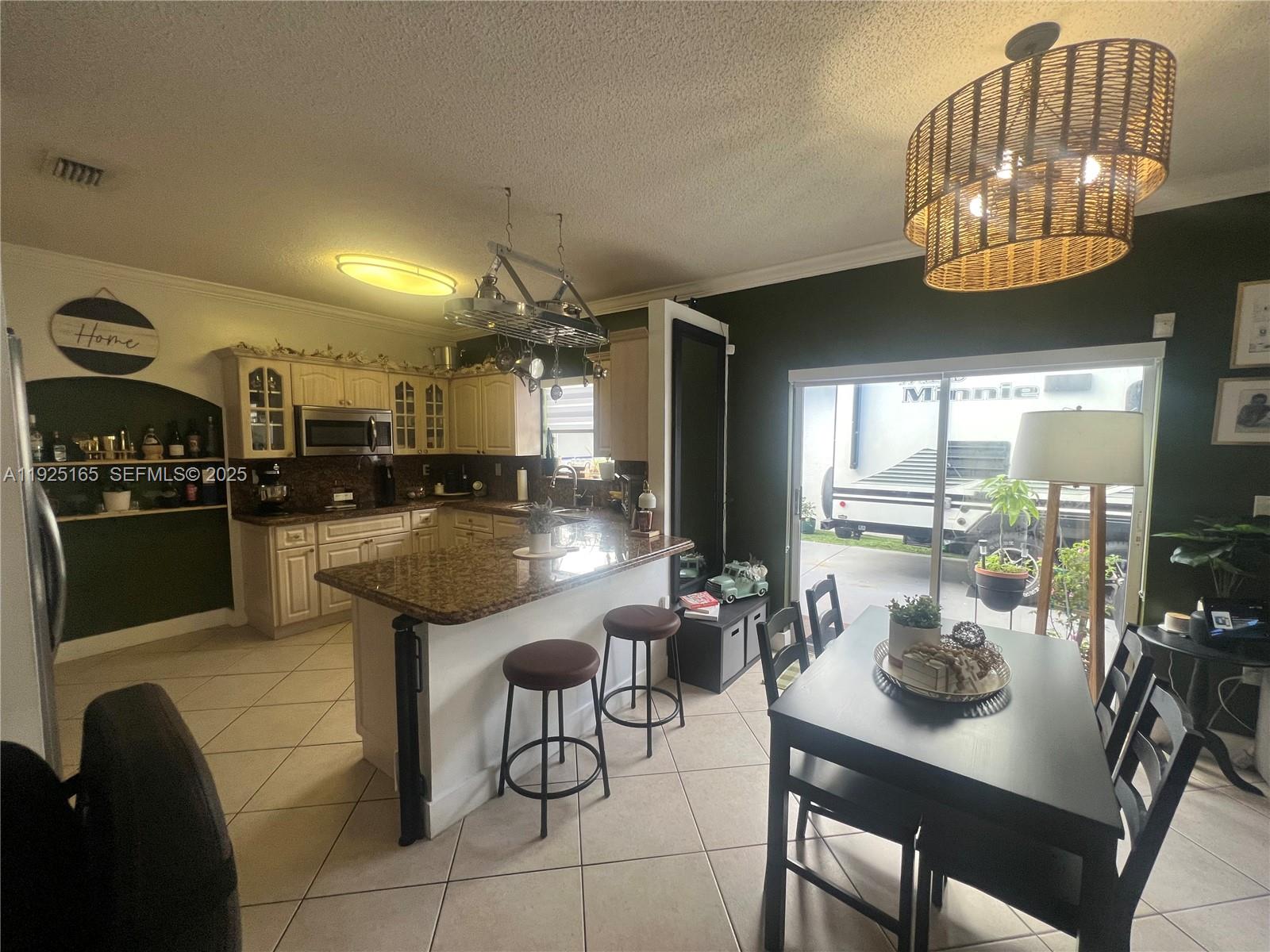 MAGNY SUB - Residential