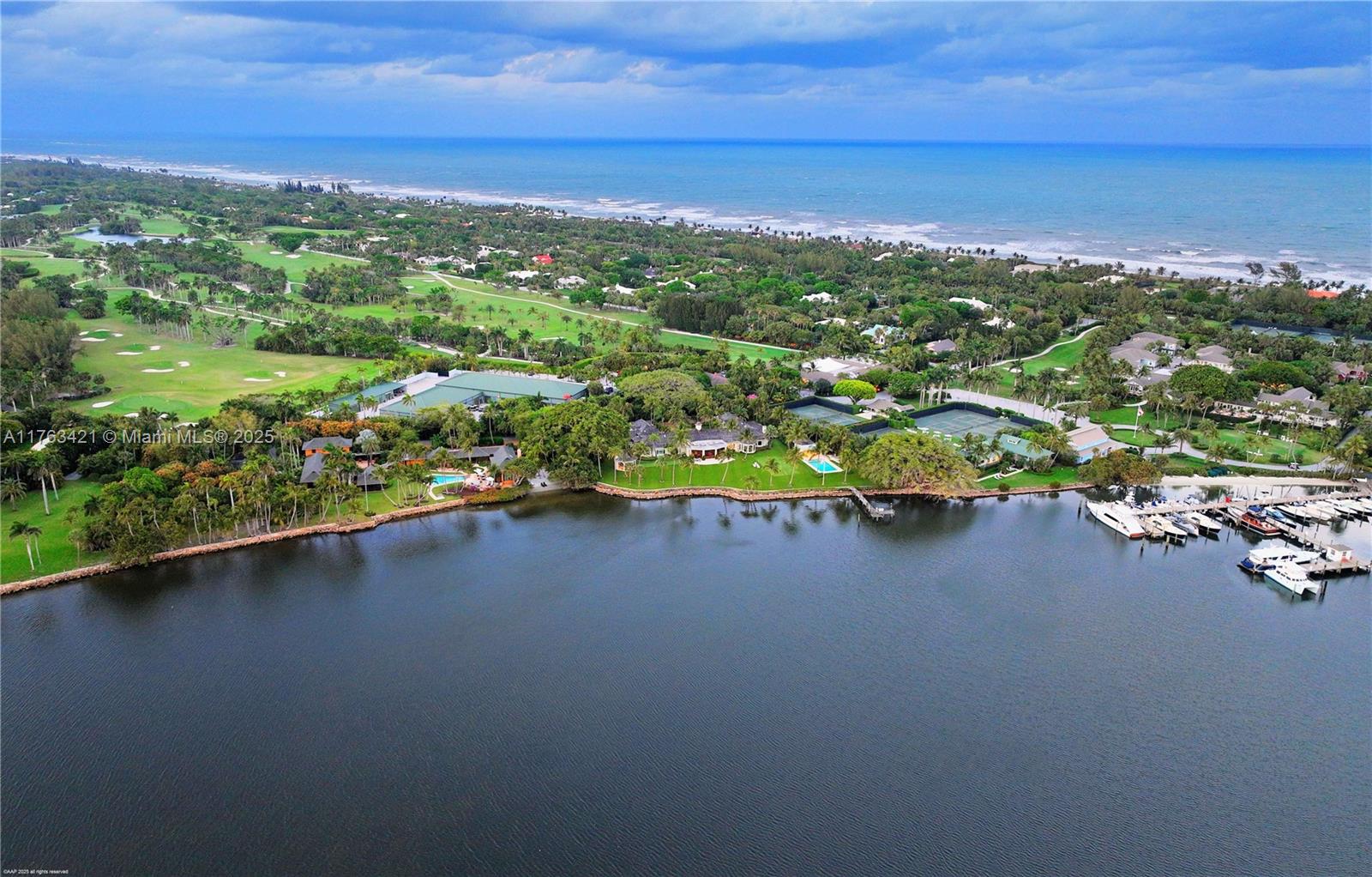 6 Riverview Rd