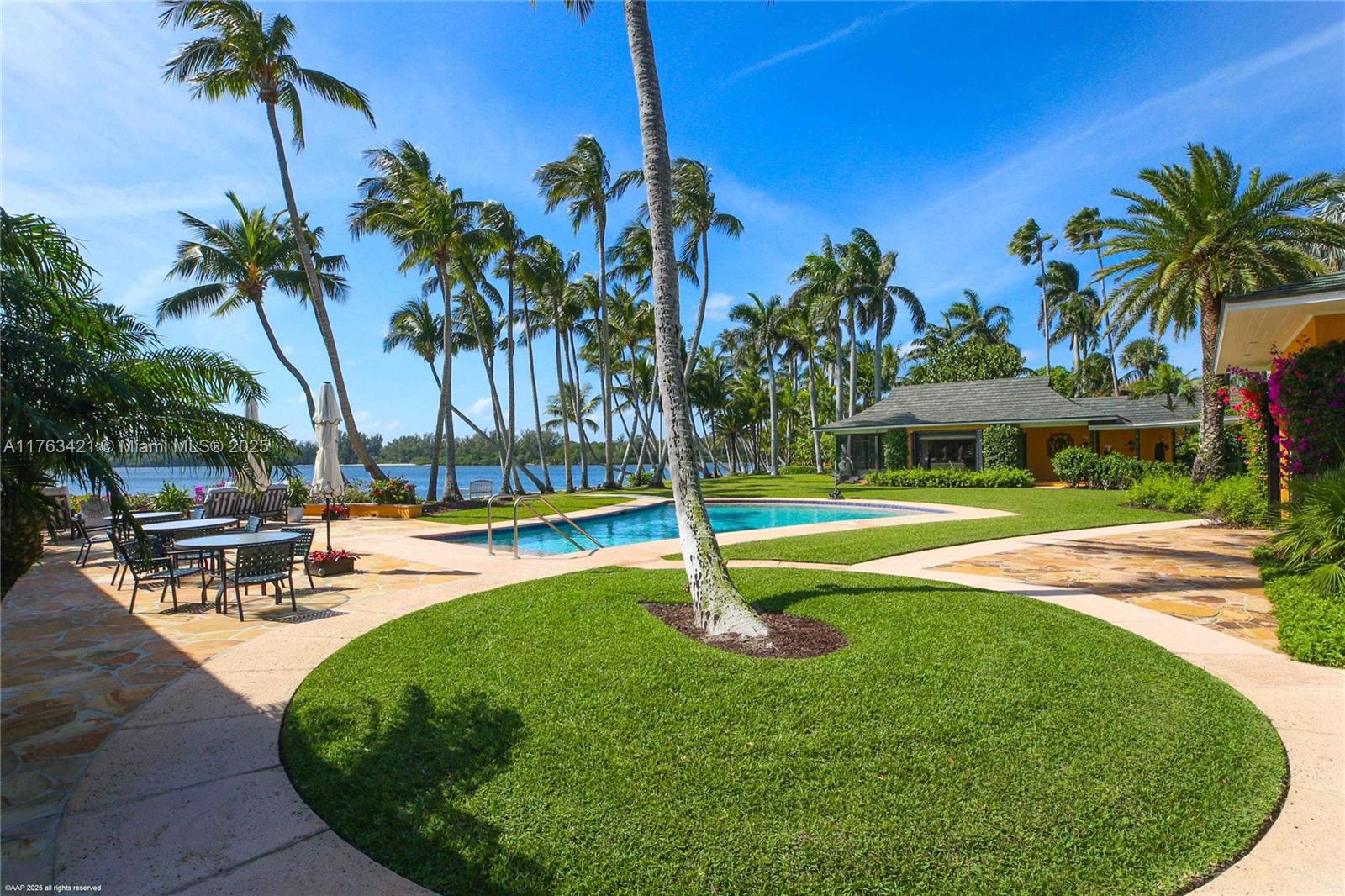 Jupiter Island - Residential