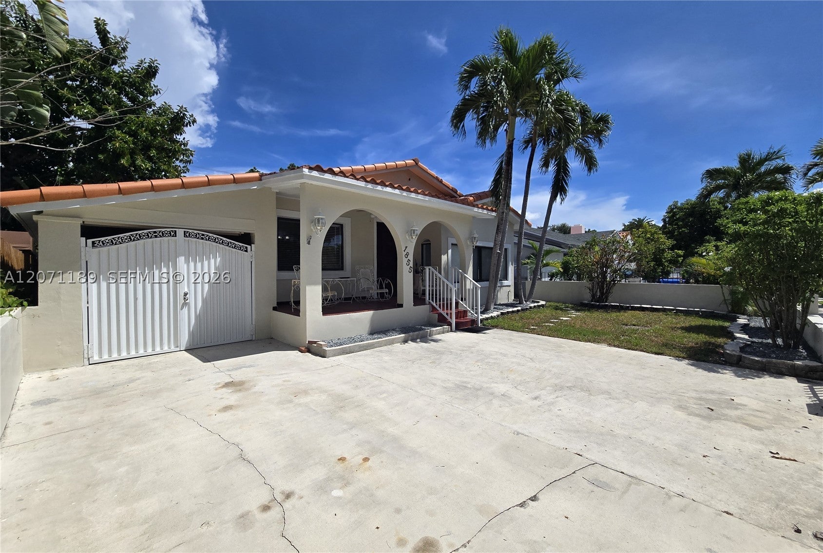 1855 SW 16th Ter