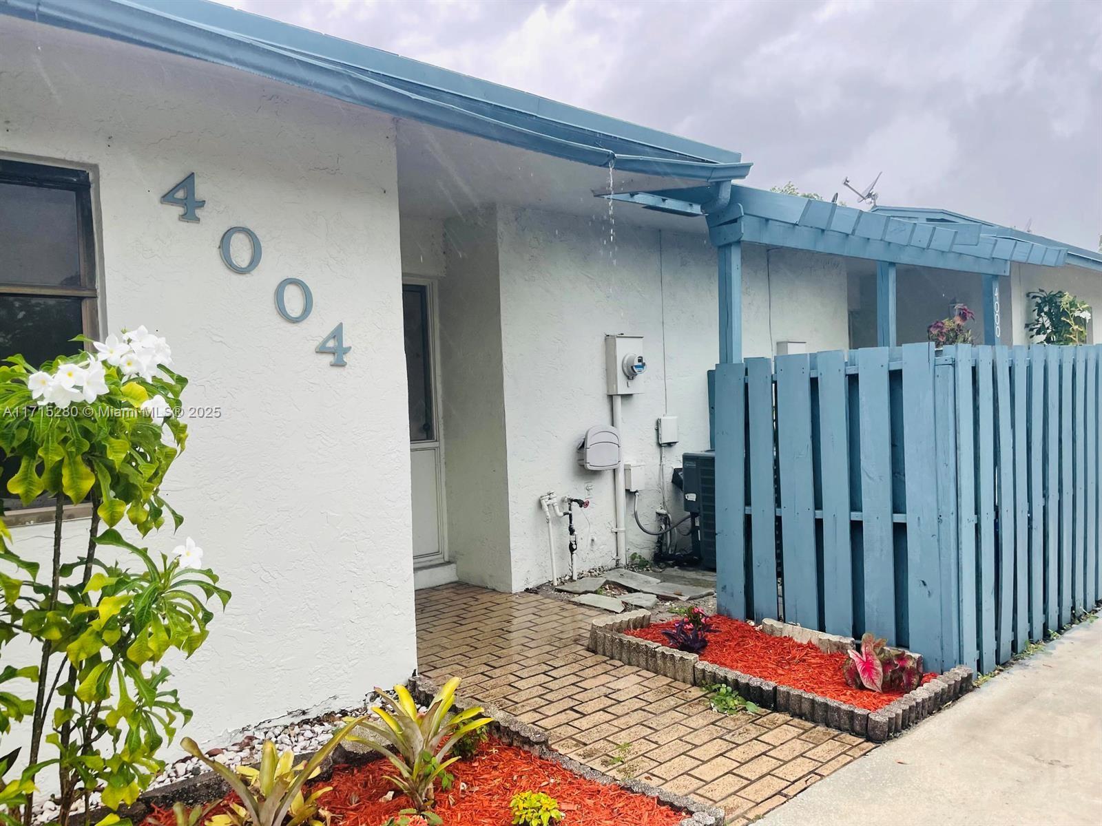 Property for Sale at 4004 Sw 69th Ter 4-S, Miramar, Broward County, Florida - Bedrooms: 2 
Bathrooms: 2  - $289,000