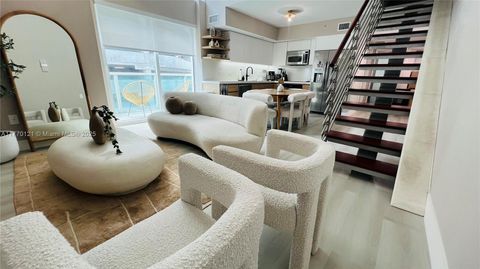 41 SE 5th St 501 Miami FL 33131