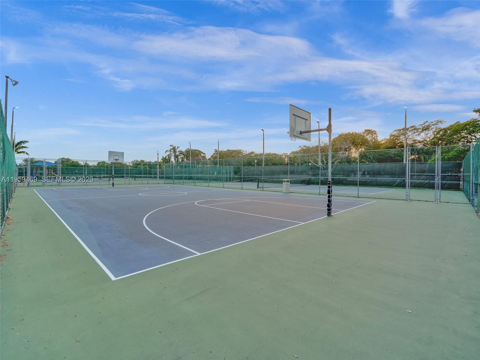 CENTURA PARC - Residential