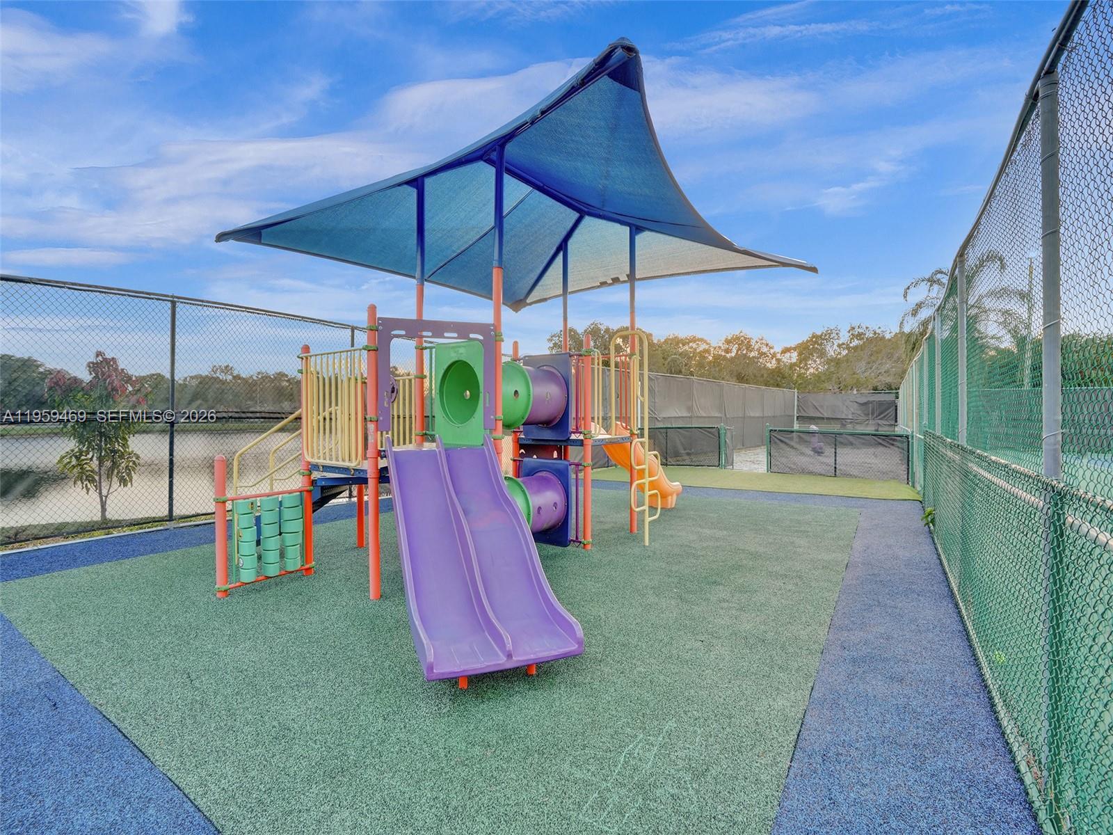 CENTURA PARC - Residential