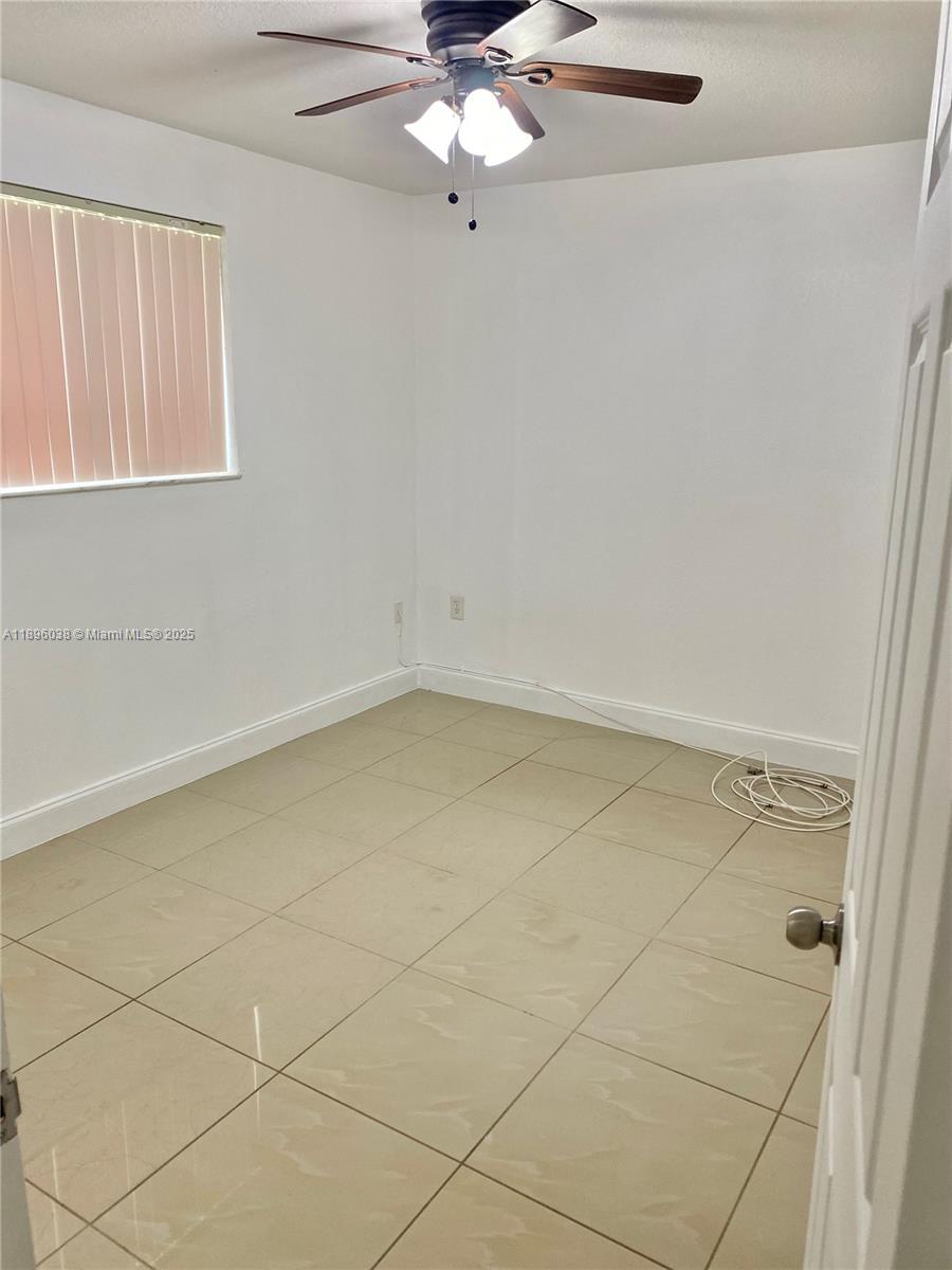 OCEAN ISLE ESTATE - Residential Lease