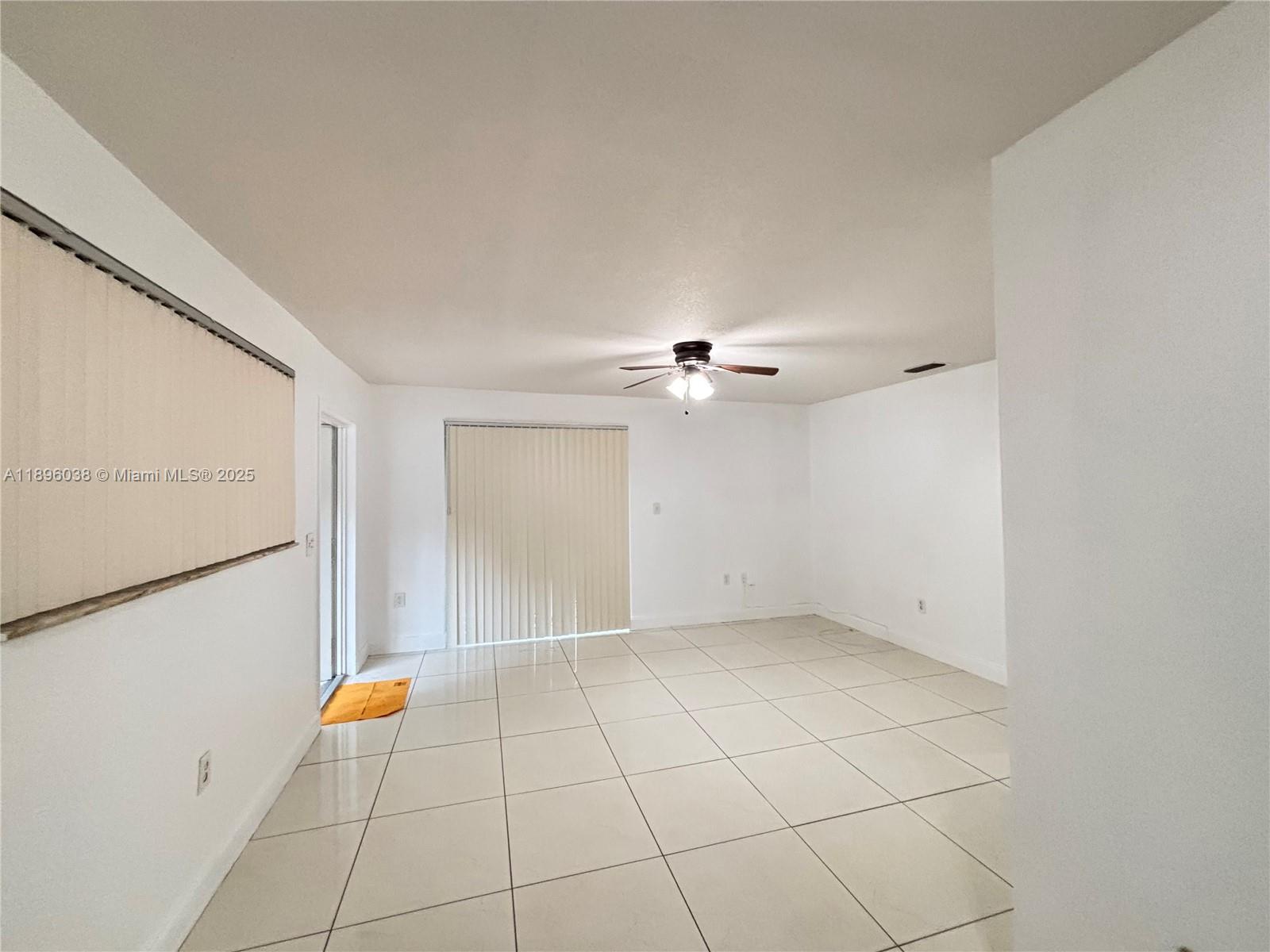 OCEAN ISLE ESTATE - Residential Lease