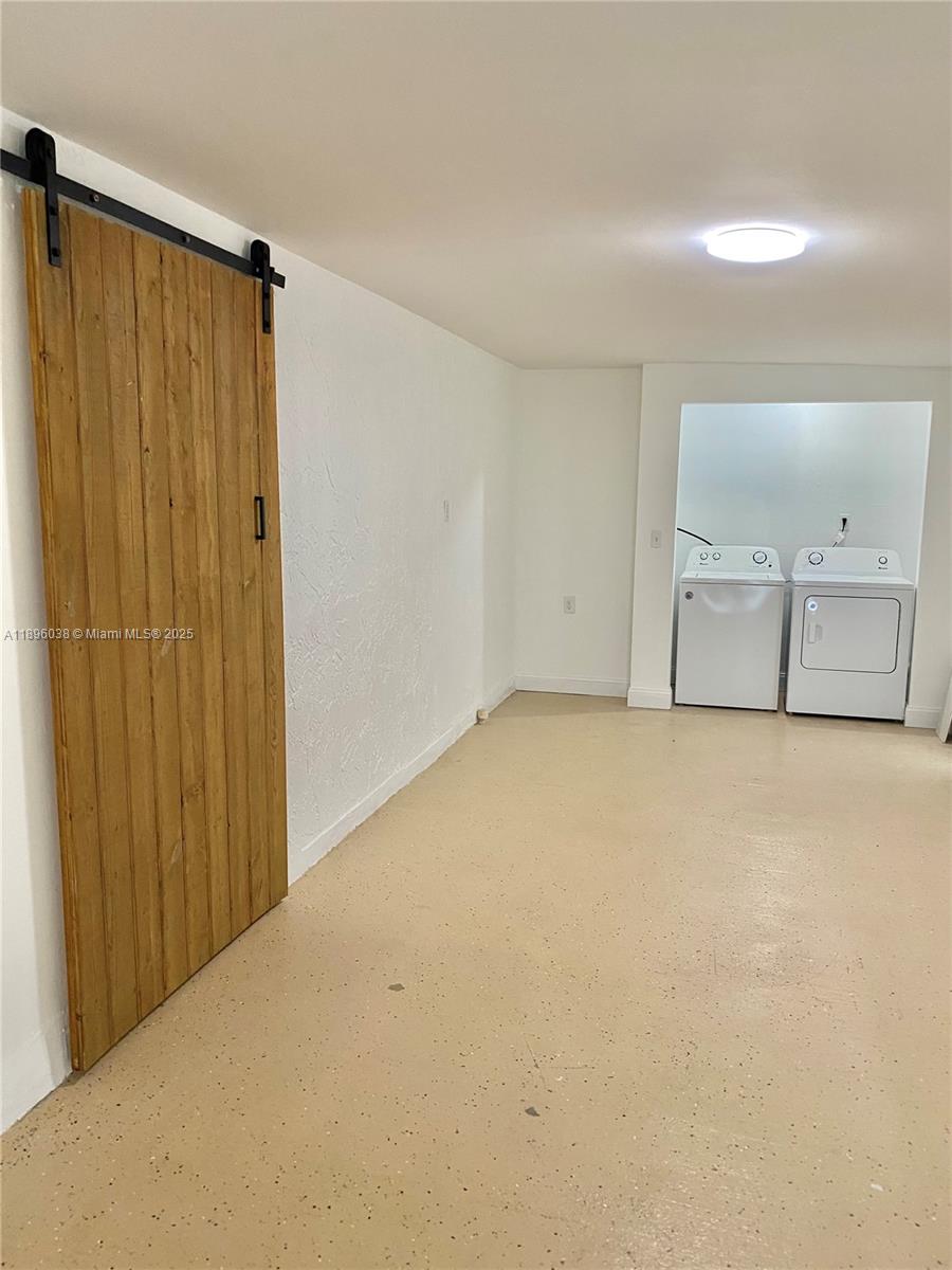 OCEAN ISLE ESTATE - Residential Lease