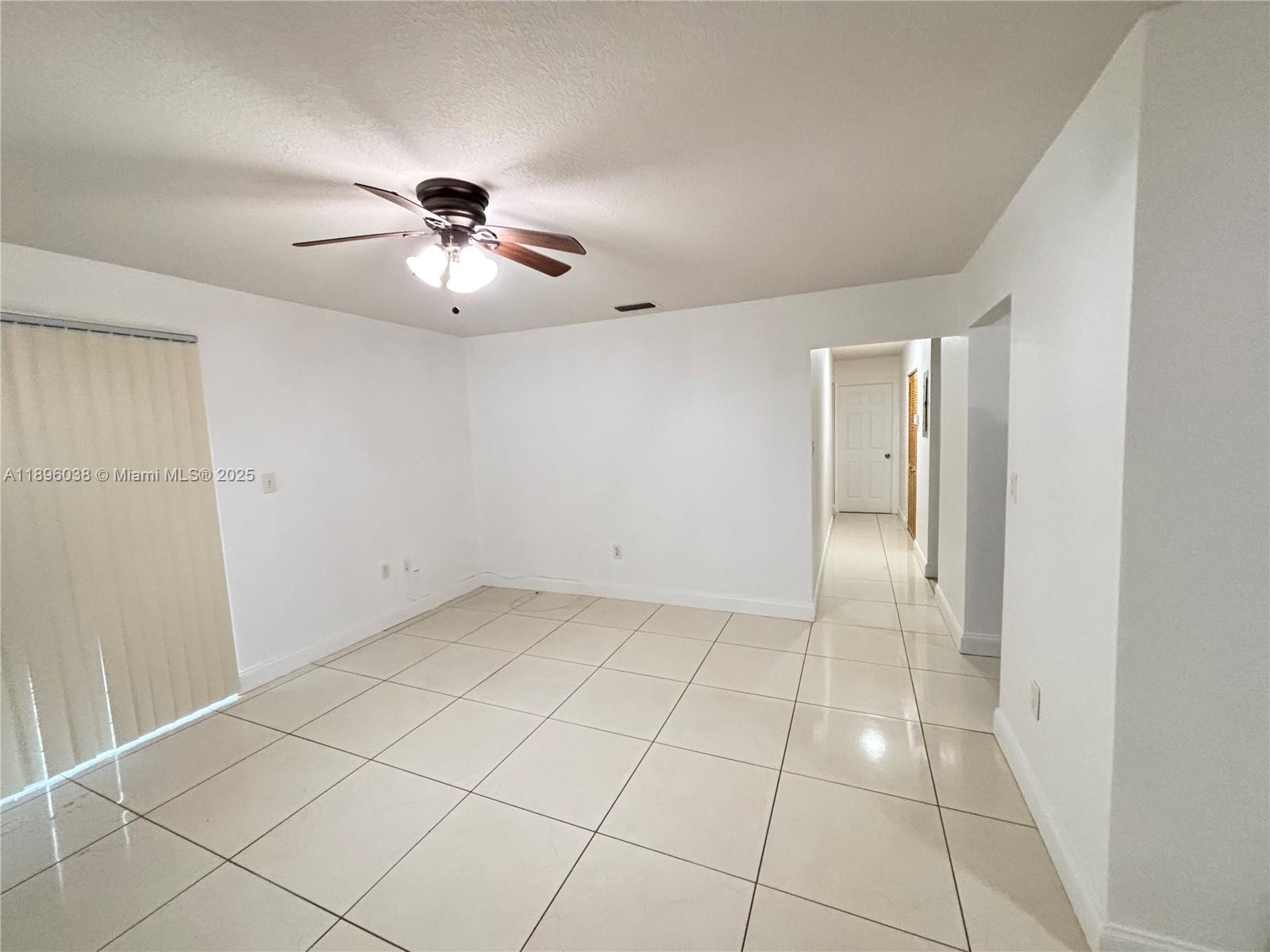 OCEAN ISLE ESTATE - Residential Lease