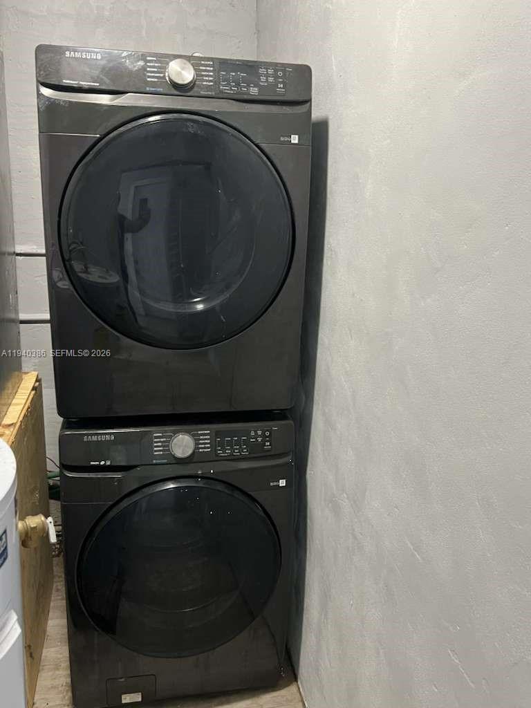 SUNSWEPT ESTATES - Residential Lease