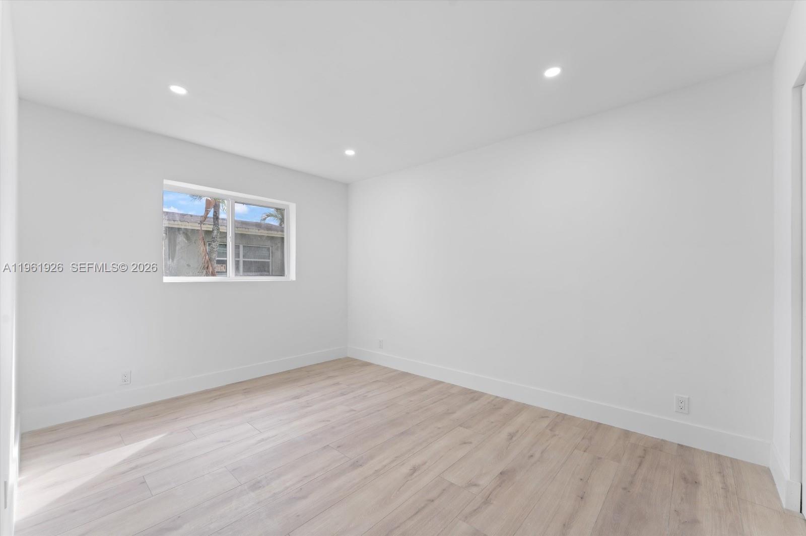 SUNRISE GOLF VILLAGE SEC - Residential