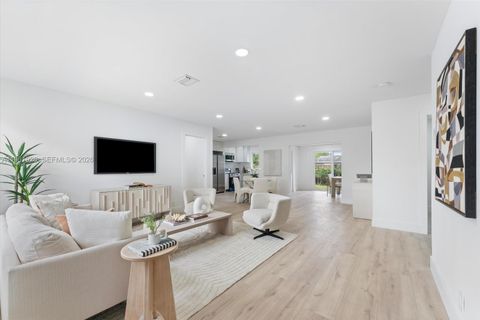 Photo of 6231 NW 18th St, Sunrise, FL 33313 (MLS # A11961926)