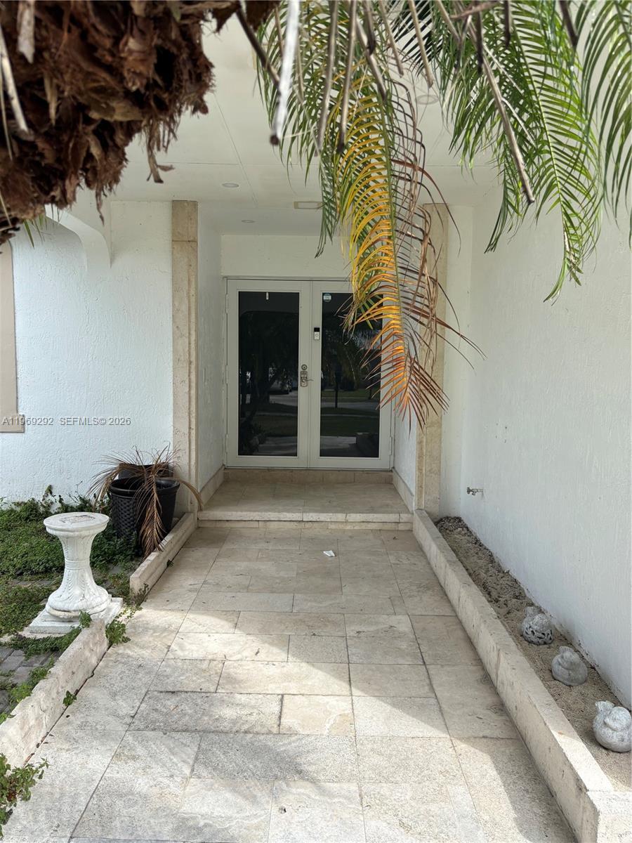 CAMBRIDGE ESTATES - Residential Lease