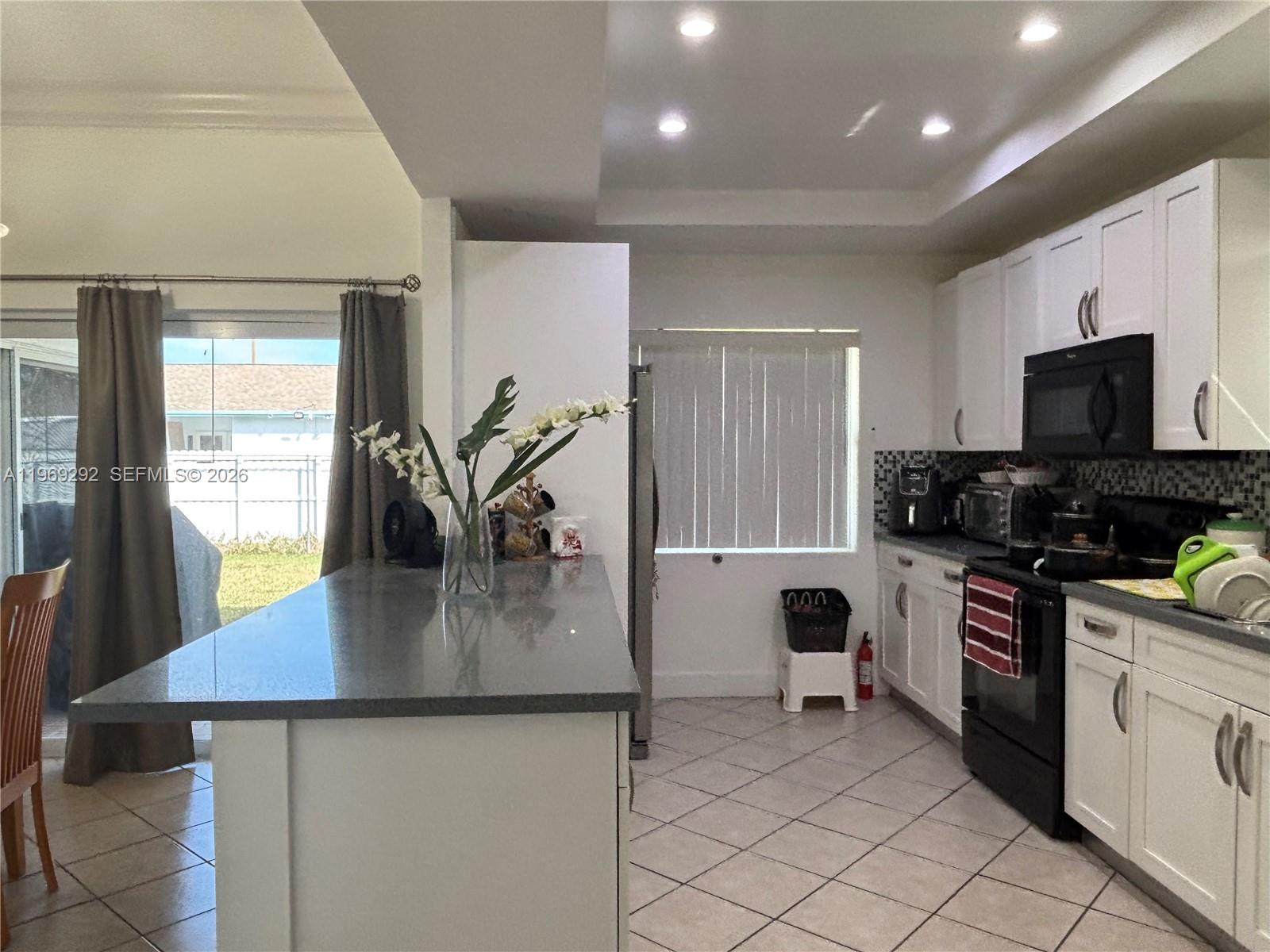 CAMBRIDGE ESTATES - Residential Lease