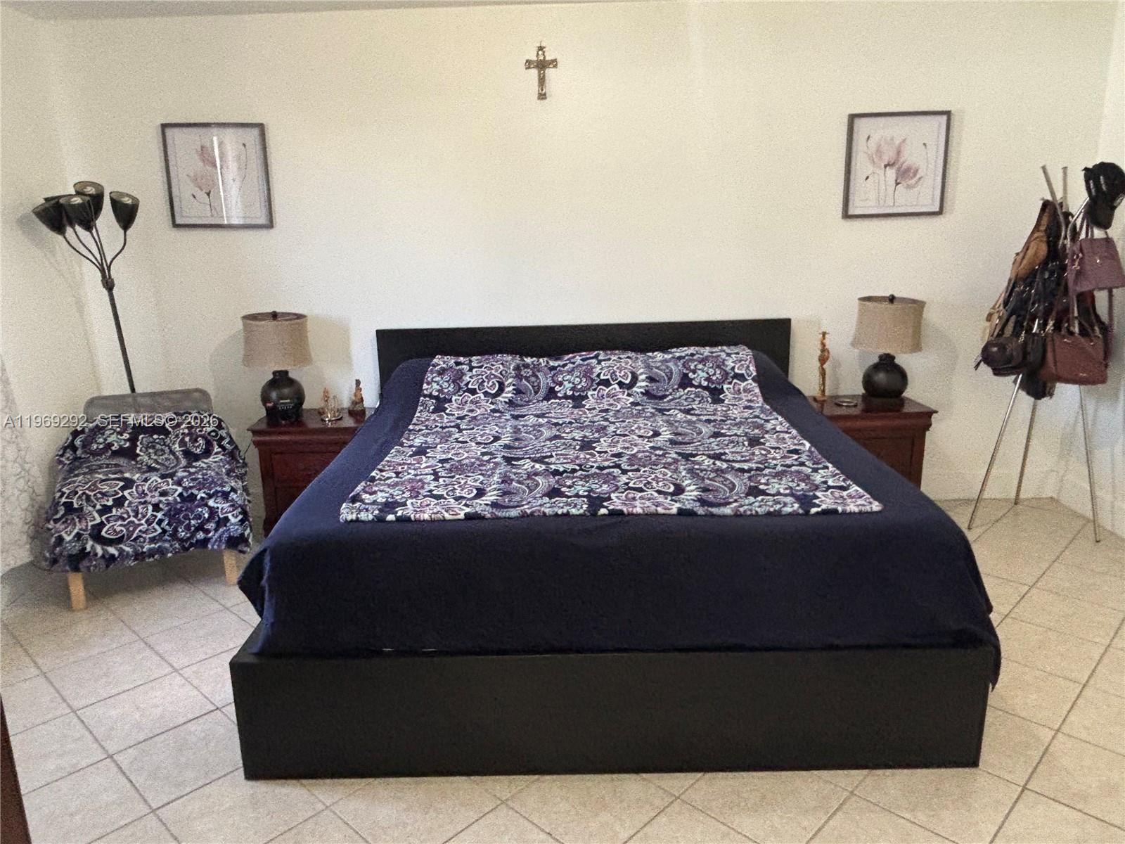 CAMBRIDGE ESTATES - Residential Lease