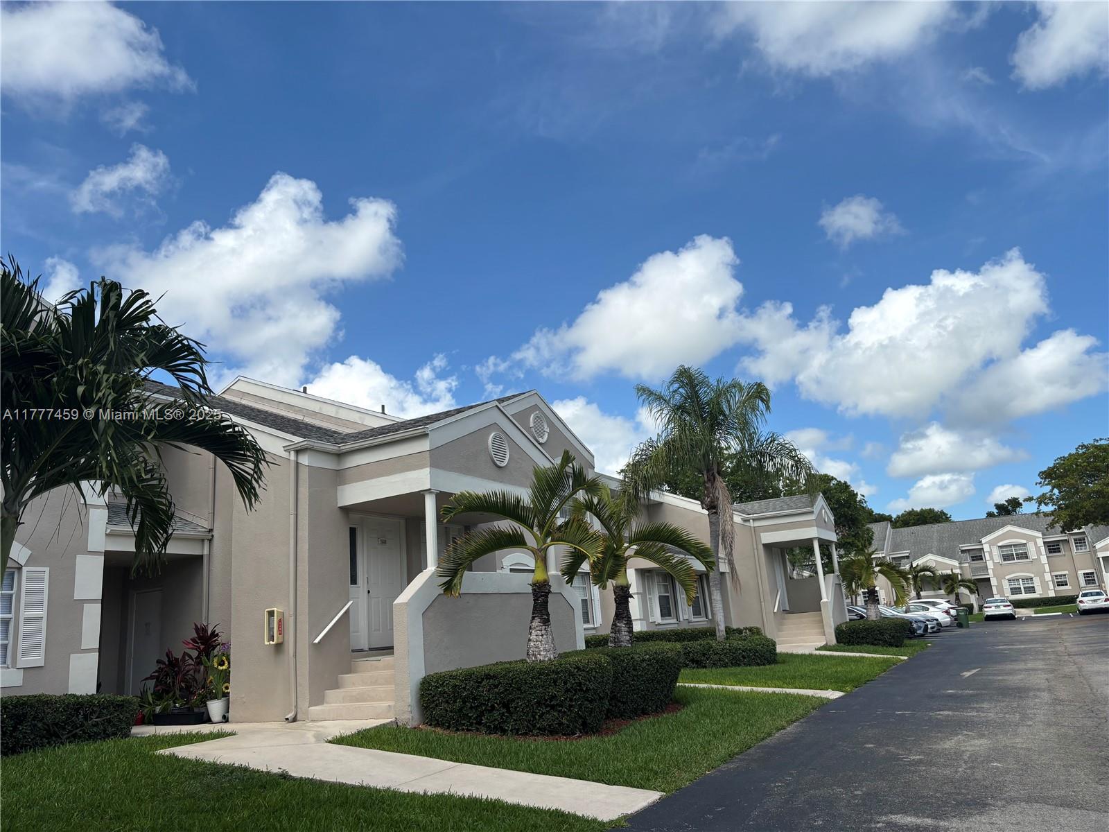 Beautiful second-floor unit, two bedrooms two full baths, Mexican tile floors, and carpet. Rental include, water, and sewer, Internet, cable, clubhouse, Gym with Sauna, pool table, heater pool, jacuzzi, 24 hours security guard, gate entrance.
