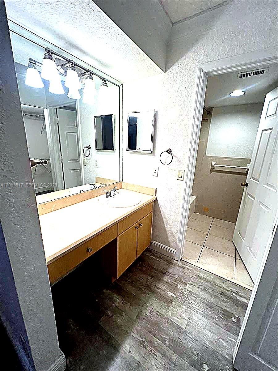 NAPOLI GARDENS AT CORAL S - Residential