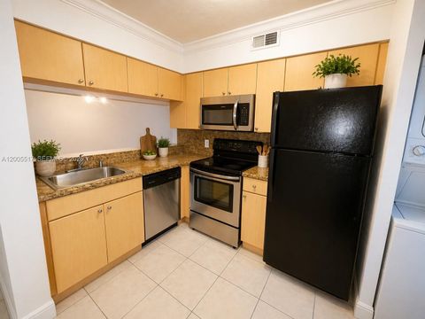 Tiny photo for 1122 Coral Club Dr #1122, Coral Springs, FL 33071 (MLS # A12005517)