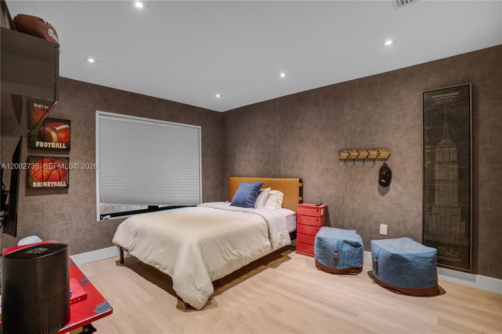 SKY LAKE ENCHANTED GARDEN - Residential