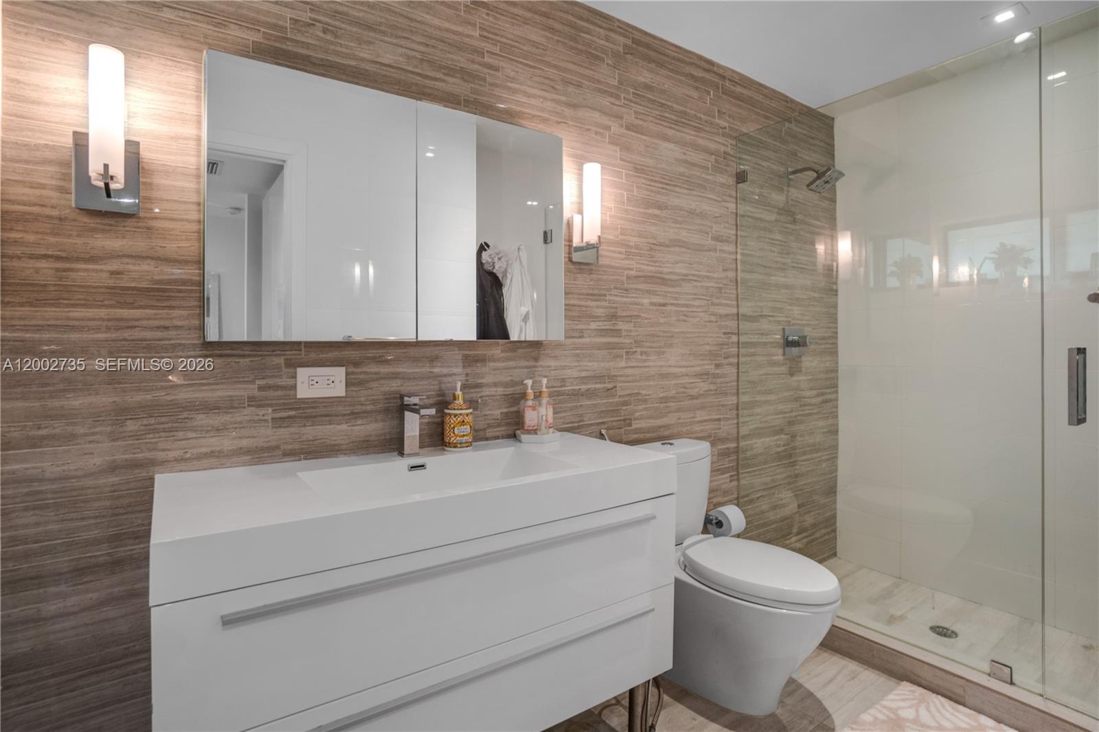 SKY LAKE ENCHANTED GARDEN - Residential