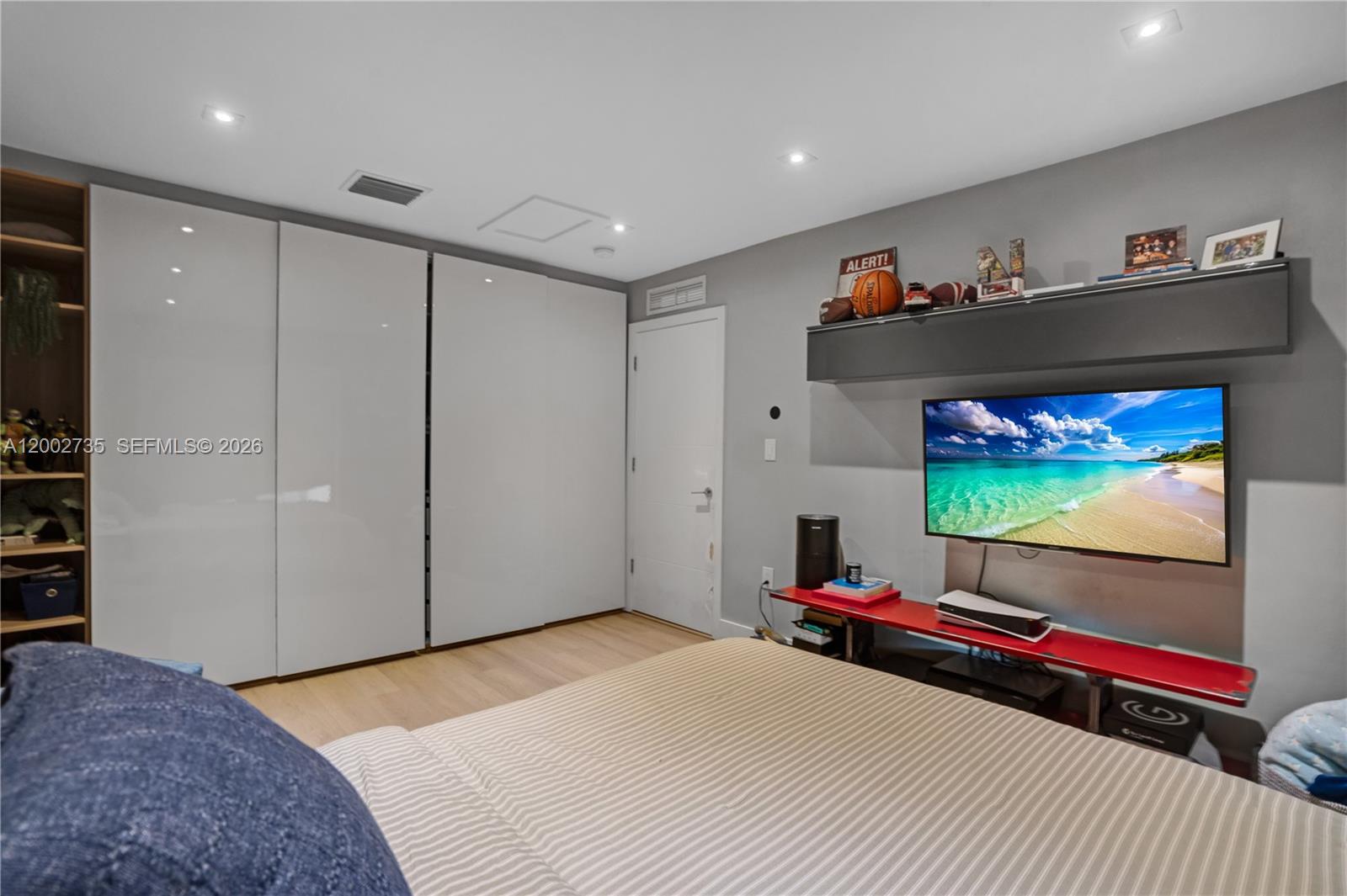 SKY LAKE ENCHANTED GARDEN - Residential
