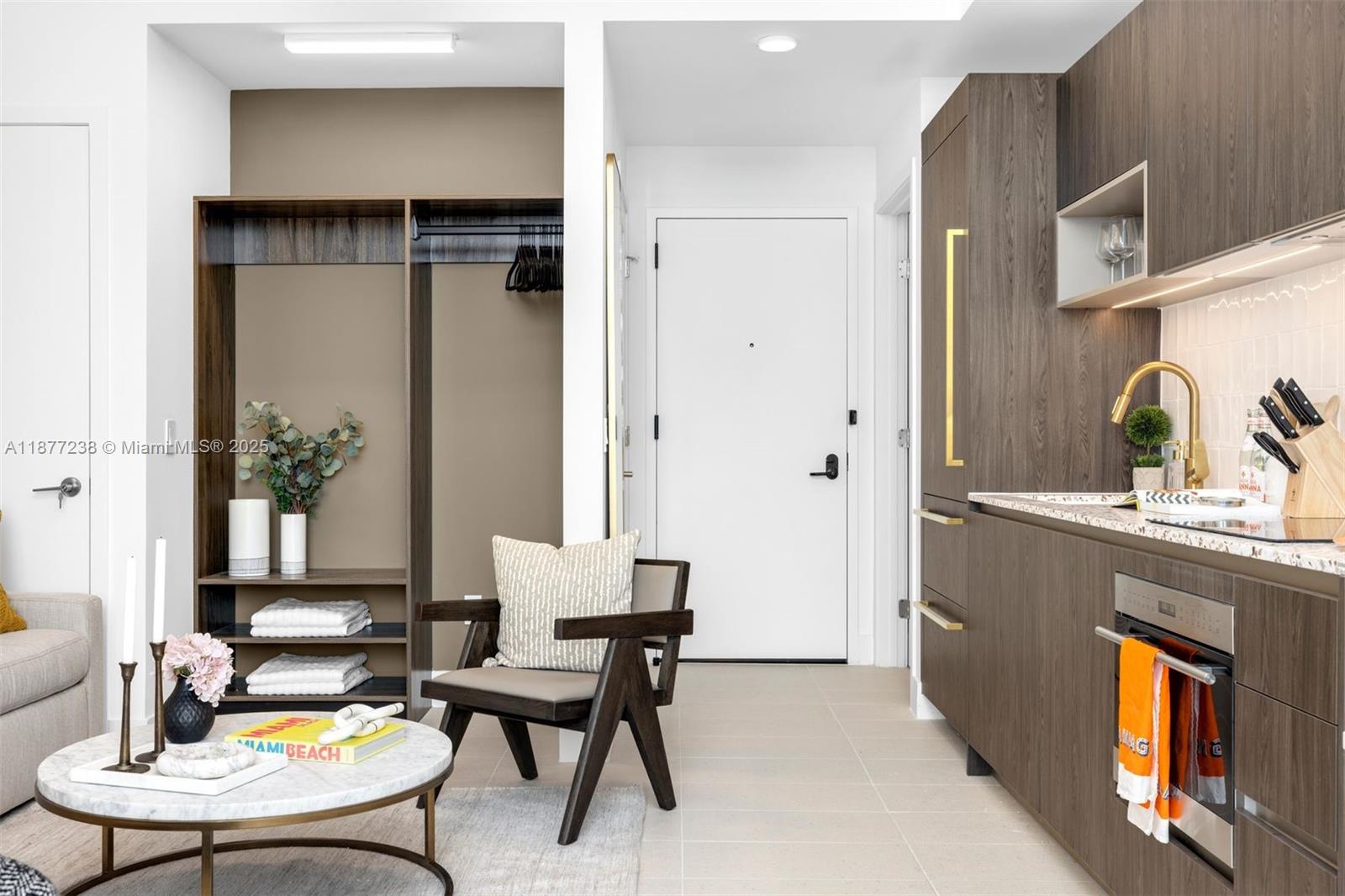 NATIIVO / GALE RESIDENCES - Residential