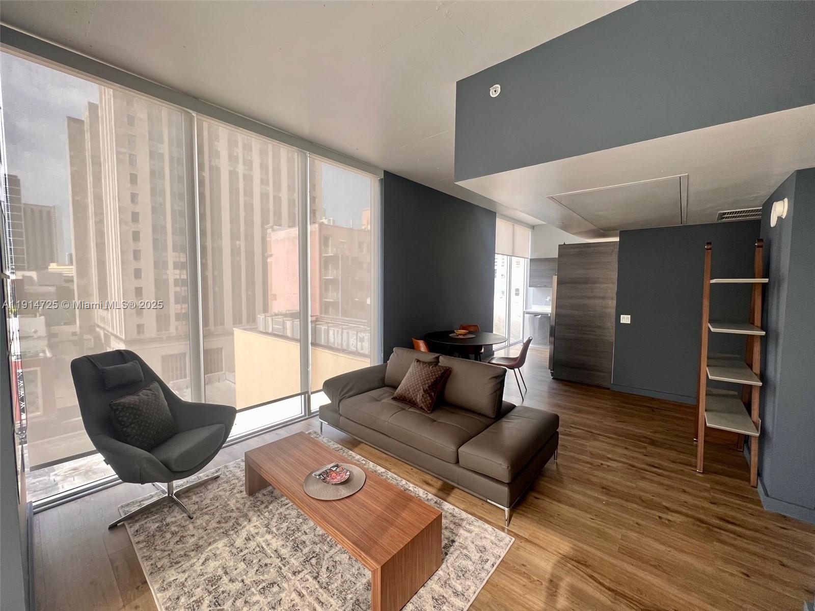 CENTRO CONDO - Residential Lease