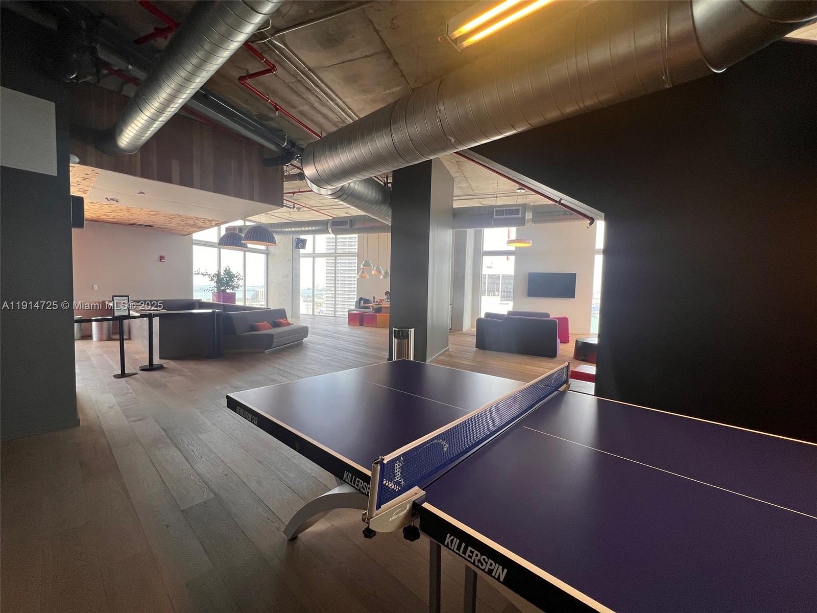 CENTRO CONDO - Residential Lease