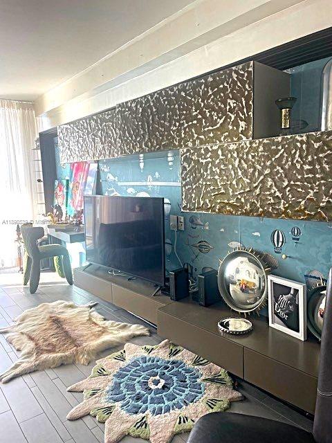 1100 WEST CONDO - Residential Lease