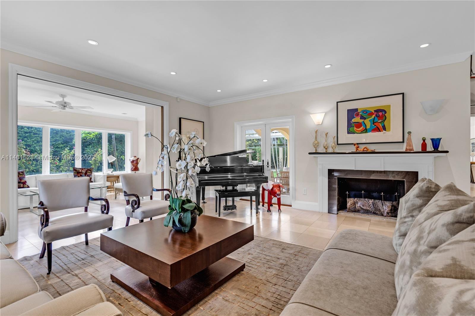 SUNSET ISLANDS-ISLAND NO - Residential