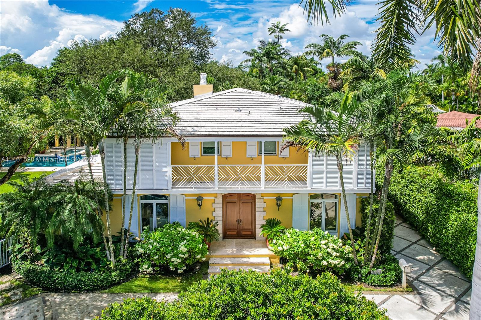 SUNSET ISLANDS-ISLAND NO - Residential