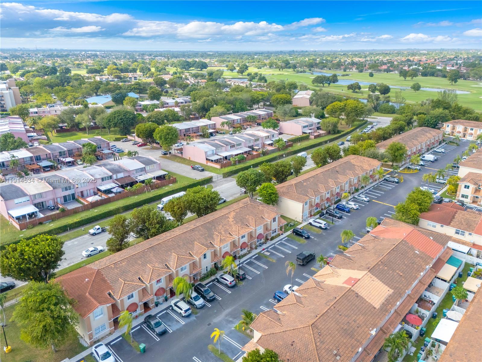 KENDALE LAKES NORTH SEC 9 - Residential