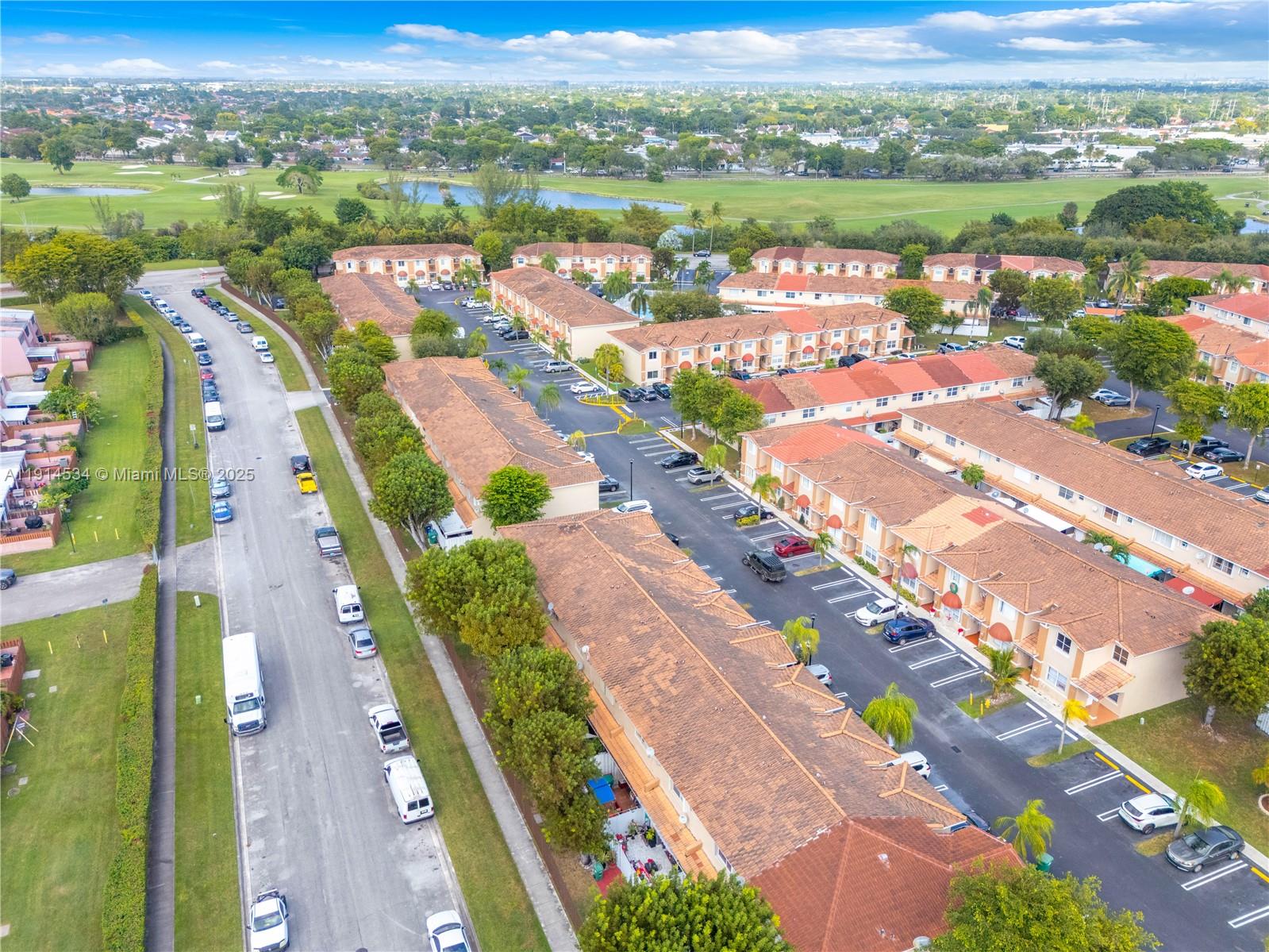 KENDALE LAKES NORTH SEC 9 - Residential