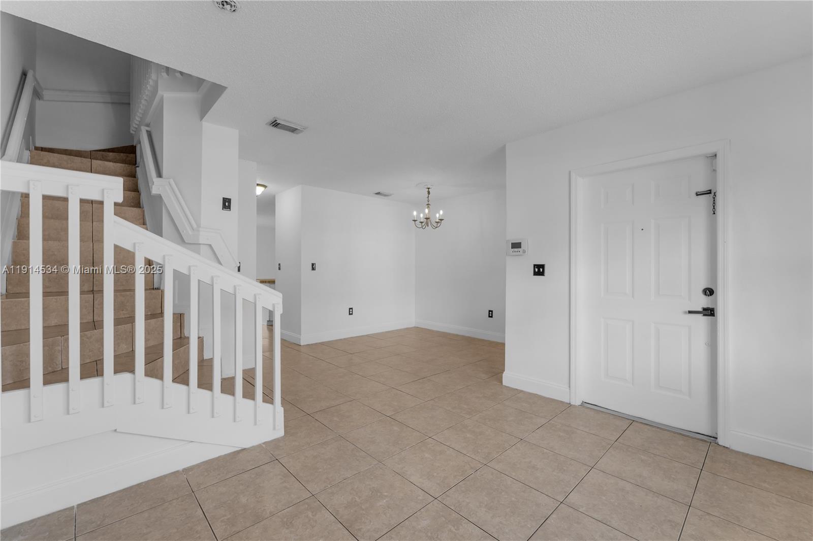 KENDALE LAKES NORTH SEC 9 - Residential