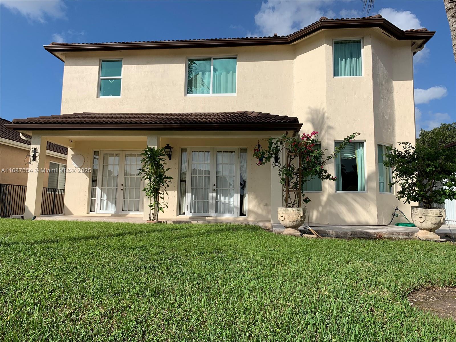 GRAND LAKES PHASE II - Residential