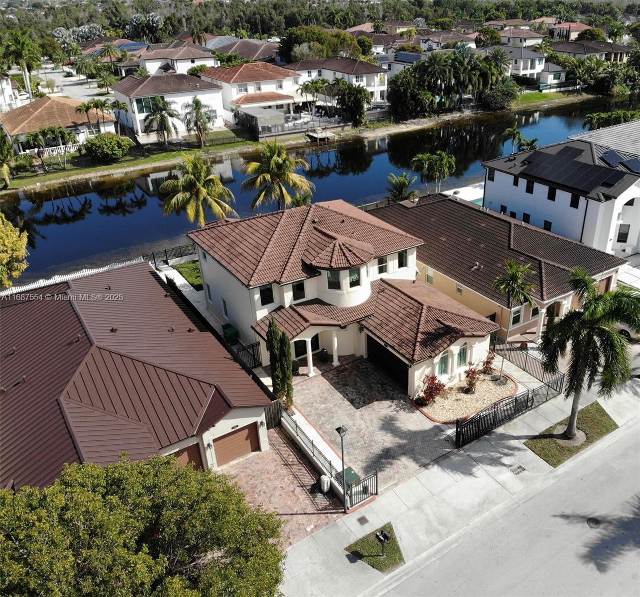 GRAND LAKES PHASE II - Residential