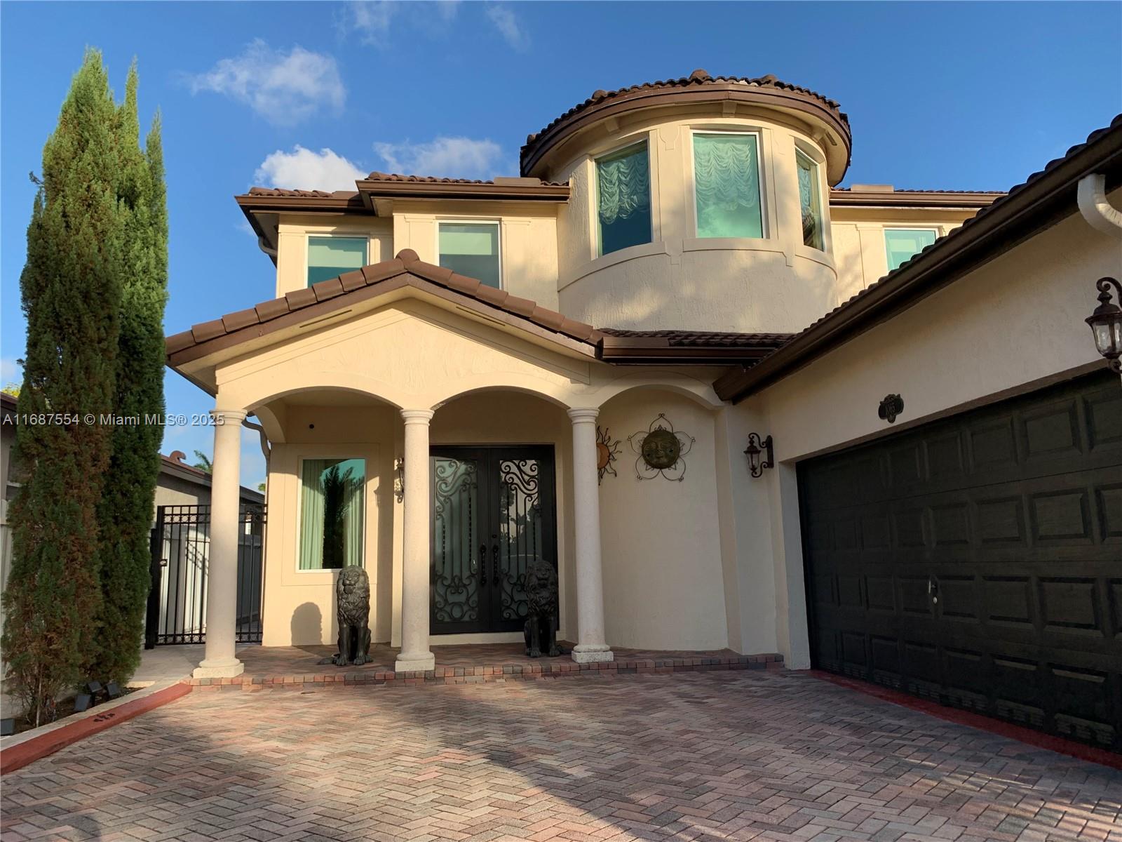 GRAND LAKES PHASE II - Residential