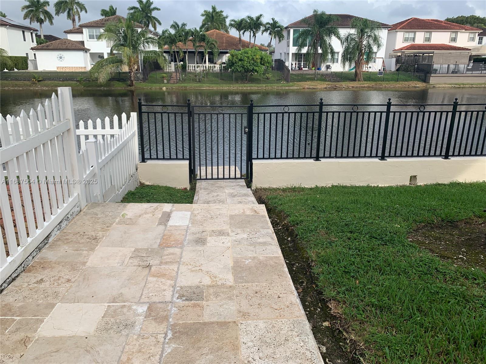 GRAND LAKES PHASE II - Residential