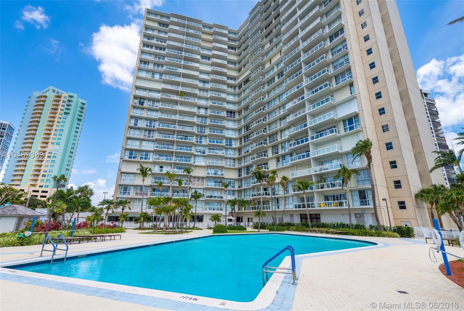 BRICKELL TOWNHOUSE CONDO - Residential