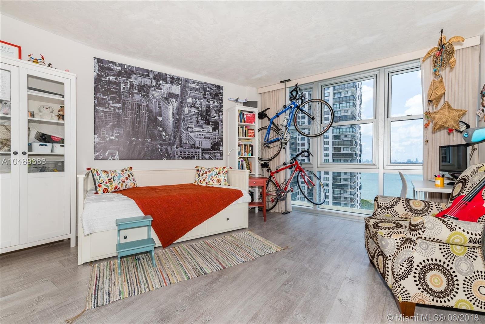 BRICKELL TOWNHOUSE CONDO - Residential