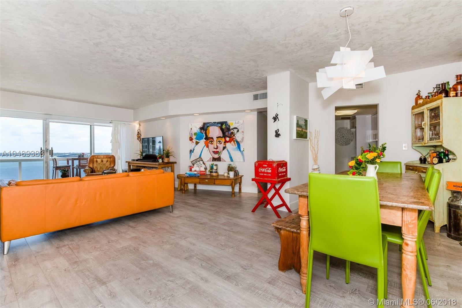 BRICKELL TOWNHOUSE CONDO - Residential